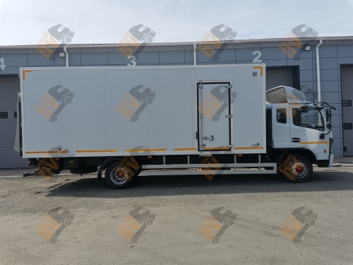Изотермический фургон DongFeng C120L с аппарелью