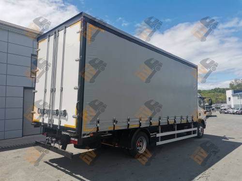 Шторный грузовик DongFeng C120L